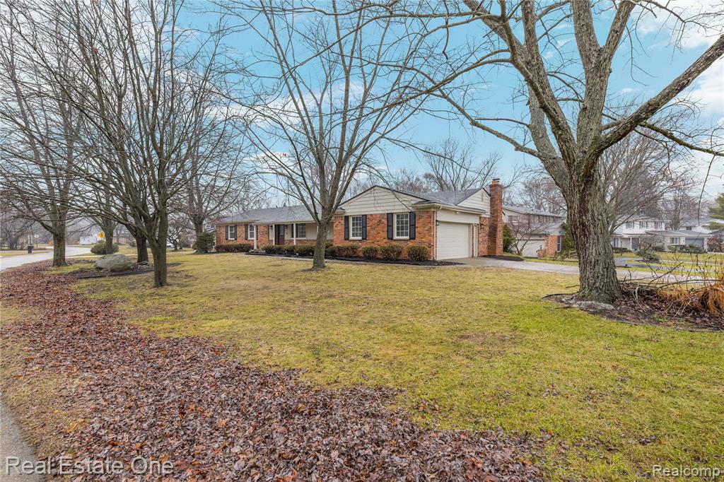 32363 Olde Franklin Drive, Farmington, MI, 48334