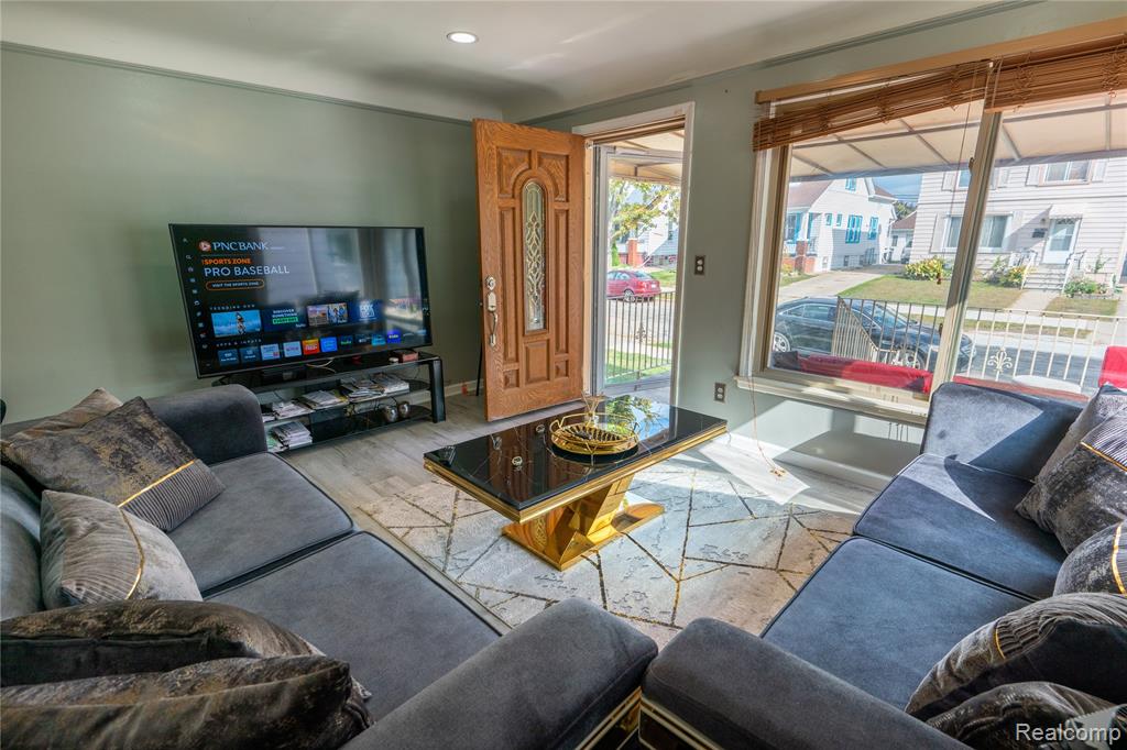 5029 Williamson Street, Dearborn, MI 48126 — Photo 5