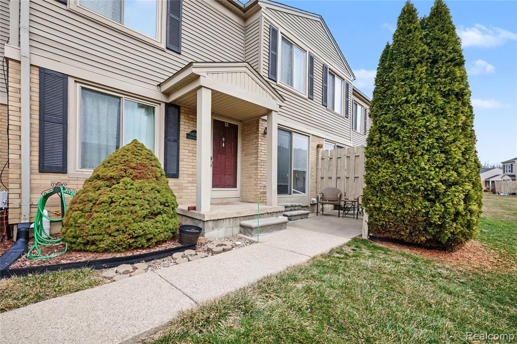 44582 Connecticut Court, Clinton Twp, MI 48038 — Photo 2