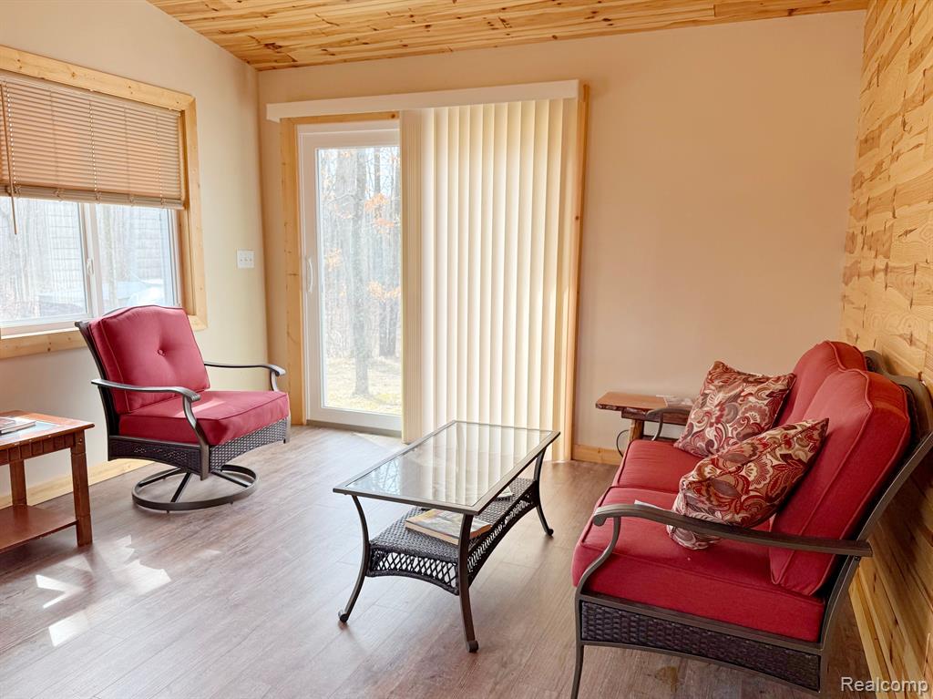10472 N ATHEY Avenue, Harrison, MI 48625 — Photo 11