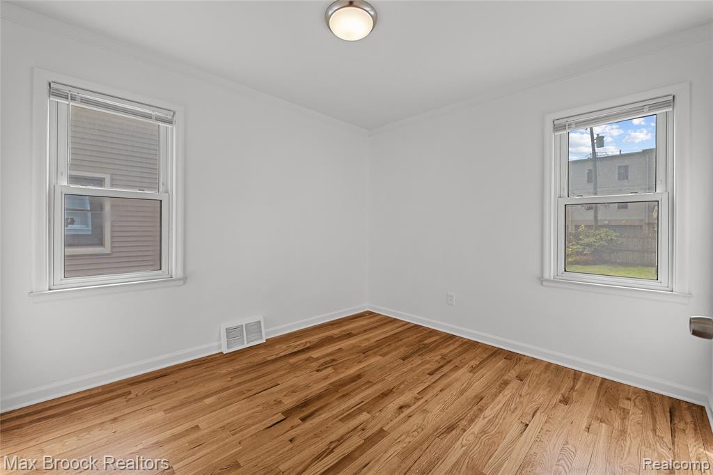816 E 3rd Street, Royal Oak, MI 48067 — Photo 11