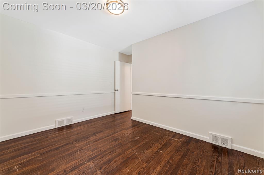 17220 W 13 Mile Road, Beverly Hills, MI 48025 — Photo 16