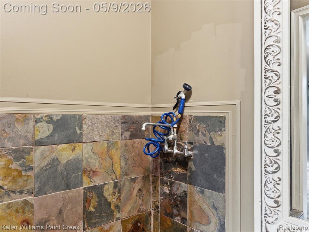 3450 S Ortonville Road, Clarkston, MI 48348 — Photo 26