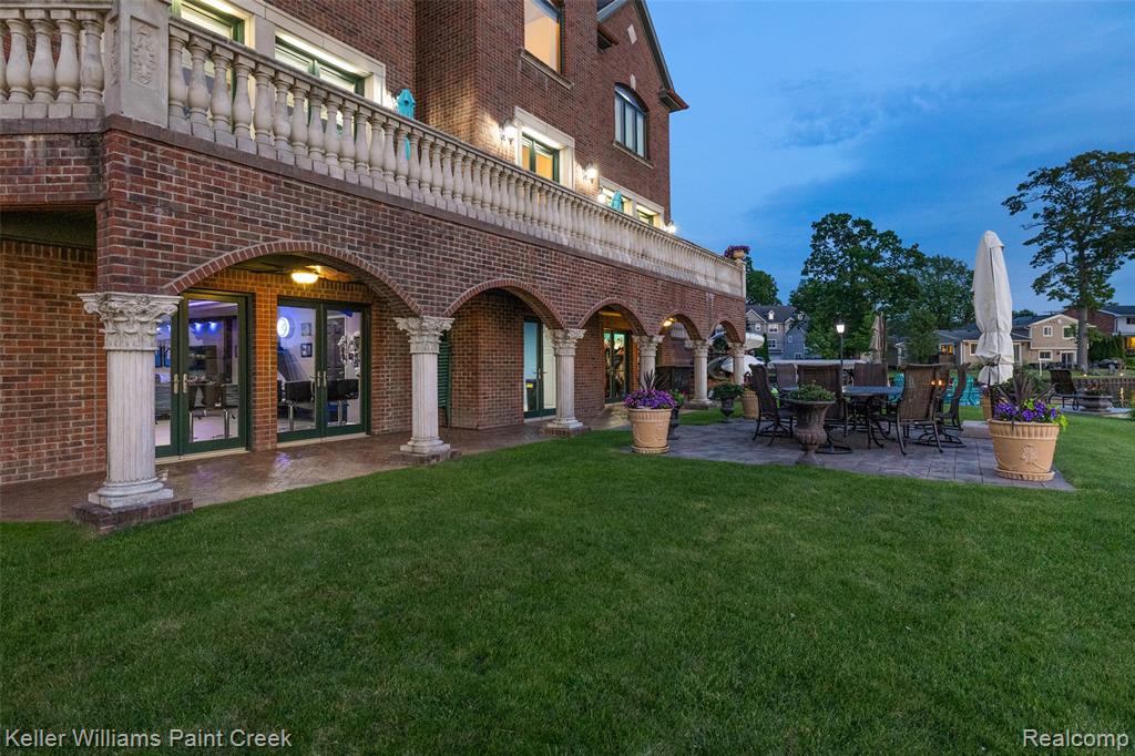 328 S Broadway Street, Lake Orion, MI 48362 — Photo 25