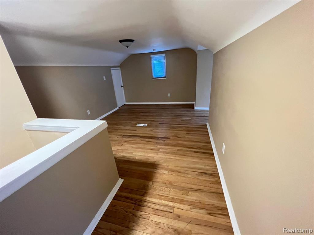 8279 Greenlawn Street, Detroit, MI 48204 — Photo 9