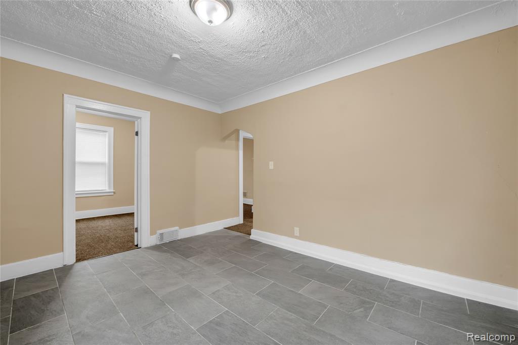 5044 Fairview Street, Detroit, MI 48213 — Photo 4