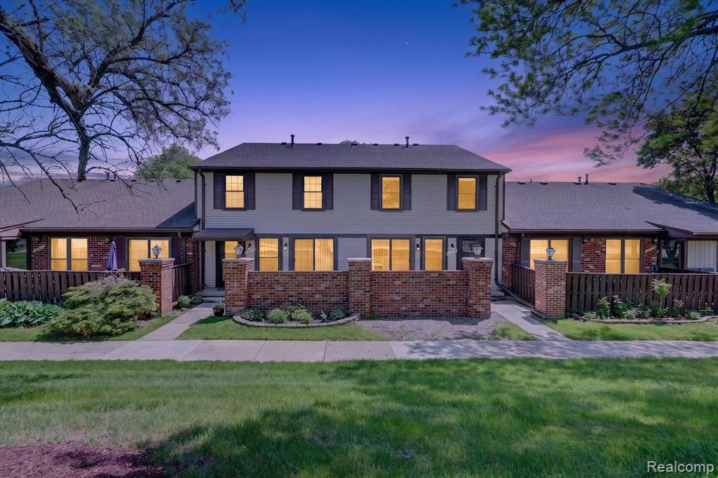 39427 Heatherheath Drive, Clinton Twp, MI 48038