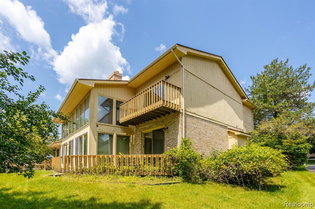 4421 PINEHURST Drive, West Bloomfield, MI — Photo 56
