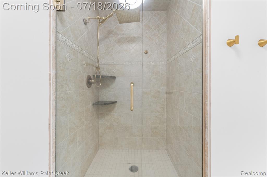 4230 Holly Lane, Oakland, MI 48306 — Photo 34