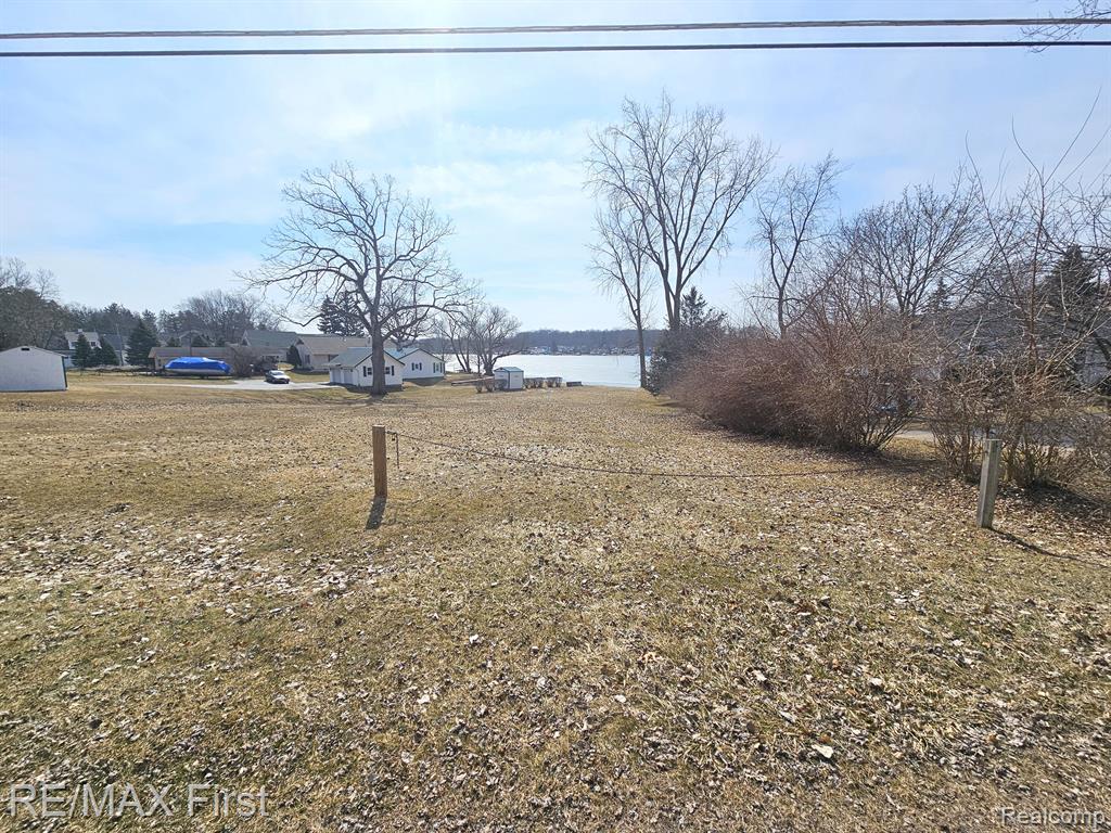 700 BYRAM LAKE Drive, Linden, MI 48451 — Photo 32