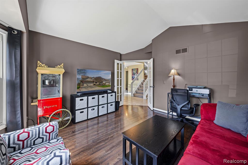 42890 BROOKSTONE Drive, Novi, MI 48377 — Photo 20
