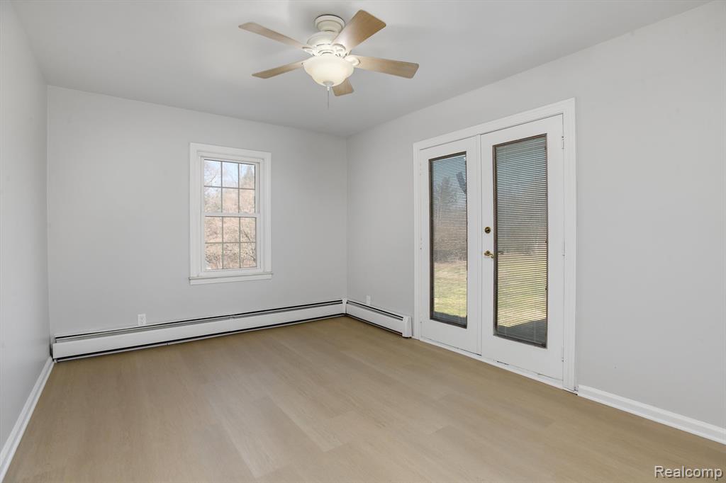 850 W MAPLE Road, Milford, MI 48381 — Photo 5