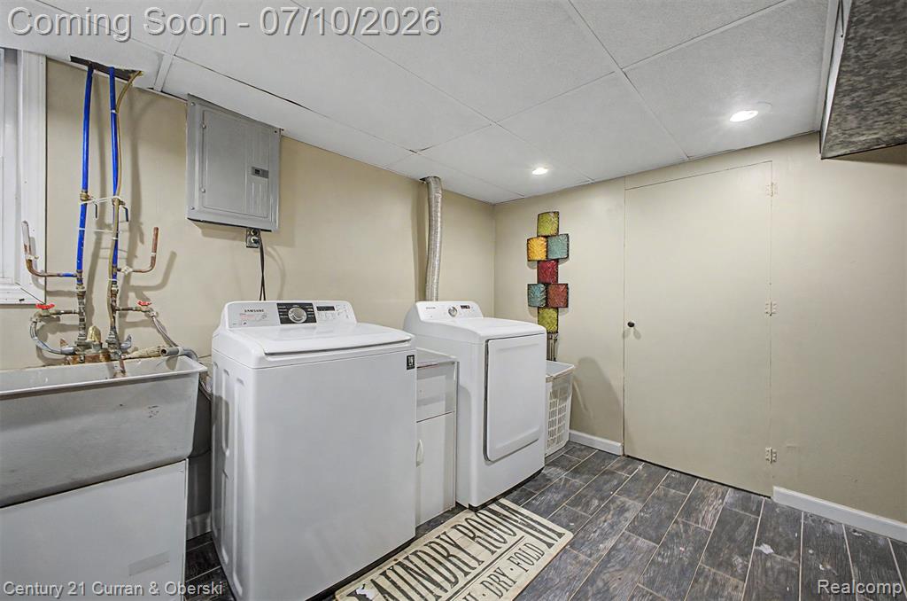 1596 W 13 Mile Road, Madison Heights, MI 48071 — Photo 18