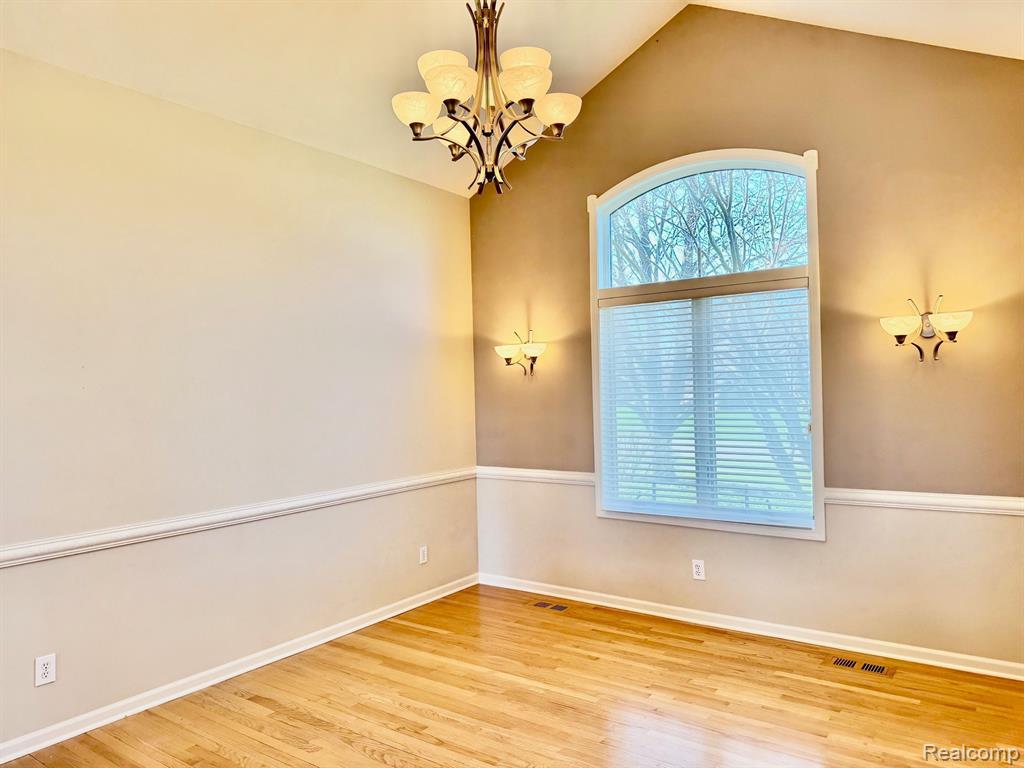 8505 Woodridge Drive, Davison, MI 48423 — Photo 13