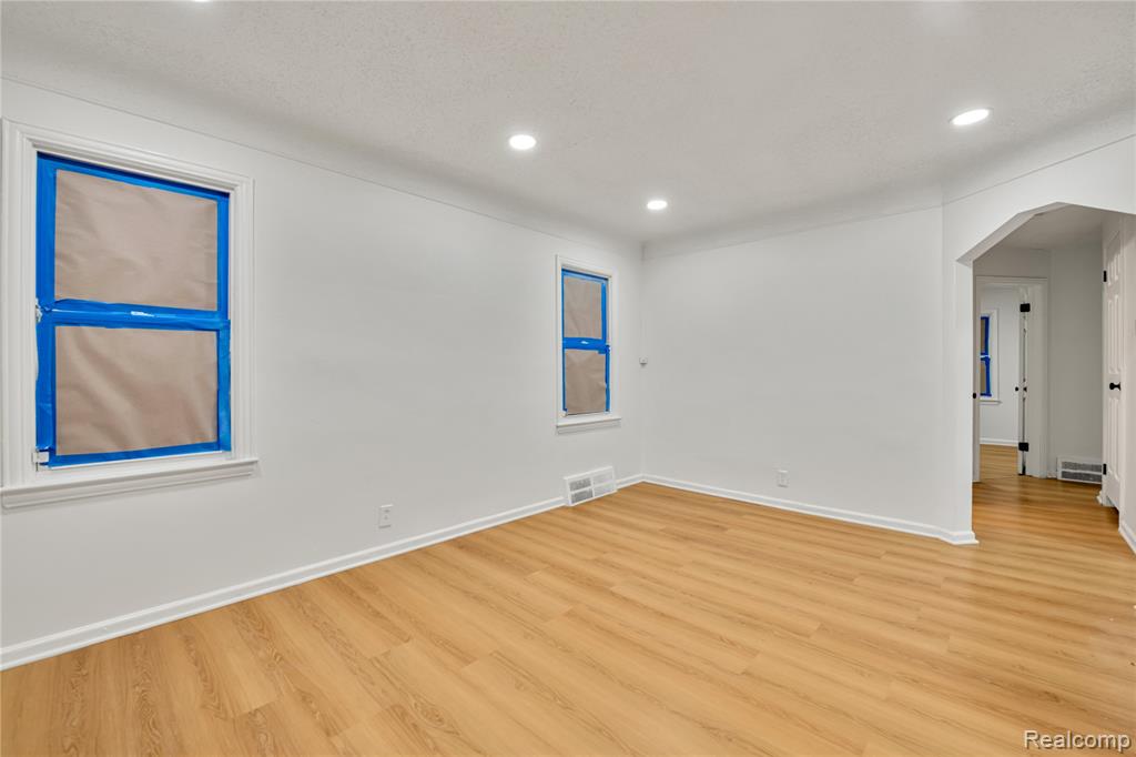 9248 Manor Street, Detroit, MI 48204 — Photo 4