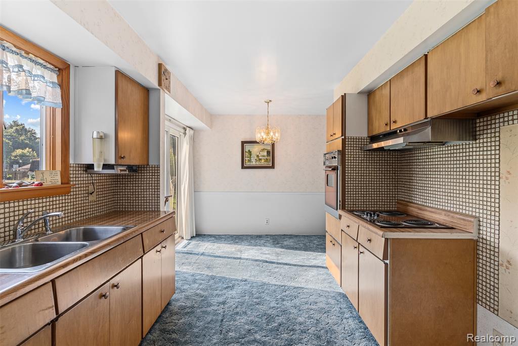 4323 Ashlawn Drive, Flint, MI 48507 — Photo 16