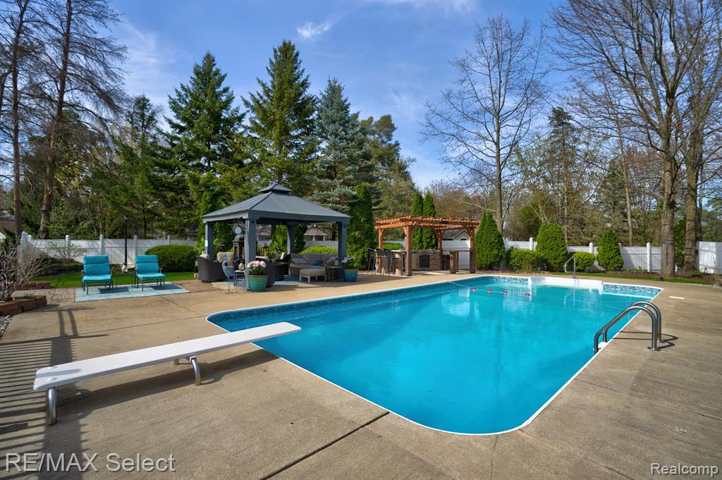 7404 HAVILAND BEACH Drive, Linden, MI 48451 — Photo 5