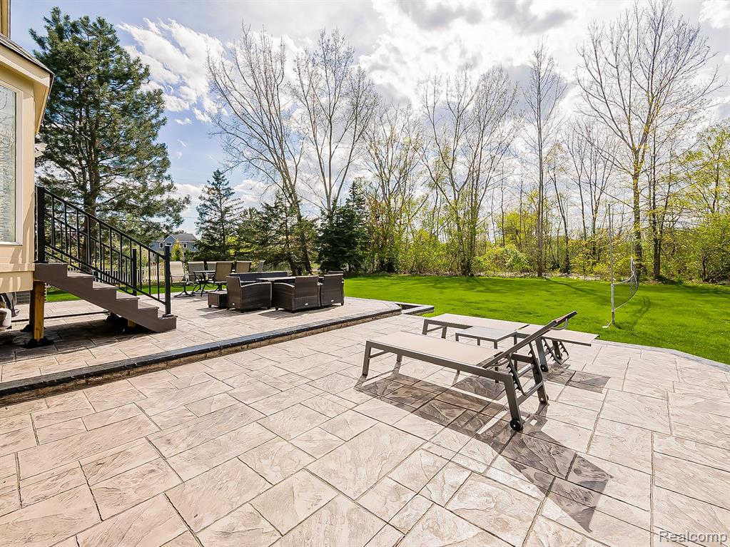 5221 Sandlewood Drive, Commerce Twp, MI 48382 — Photo 60