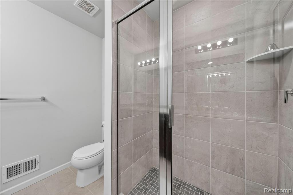 4876 E Ludlow Lane, Troy, MI 48085 — Photo 27