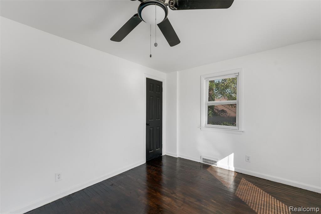 15411 Young St, Detroit, MI 48205 — Photo 21
