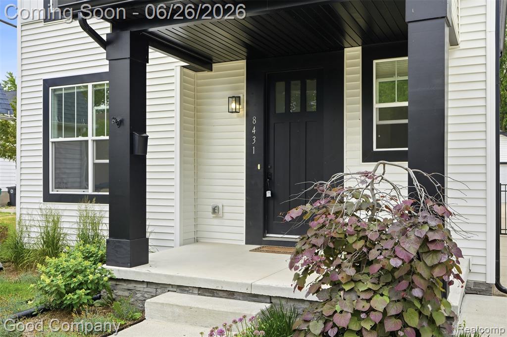8431 Kenberton Drive, Oak Park, MI 48237 — Photo 42