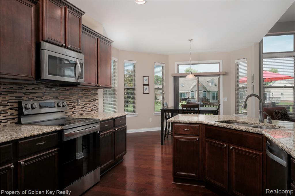57430 Windmill Point, New Hudson, MI 48165 — Photo 23