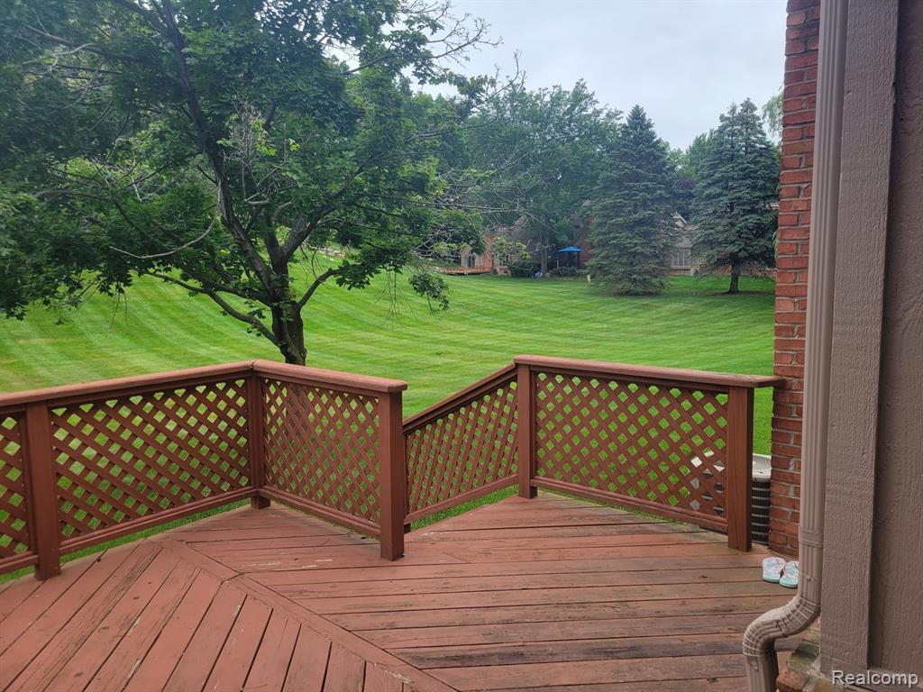 37638 Russett Drive, Farmington, MI 48331 — Photo 9