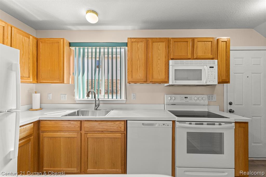 23311 Redman Court, 35, Trenton, MI 48183 — Photo 8
