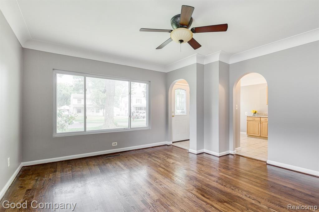 926 MILLARD Avenue, Royal Oak, MI 48073 — Photo 5