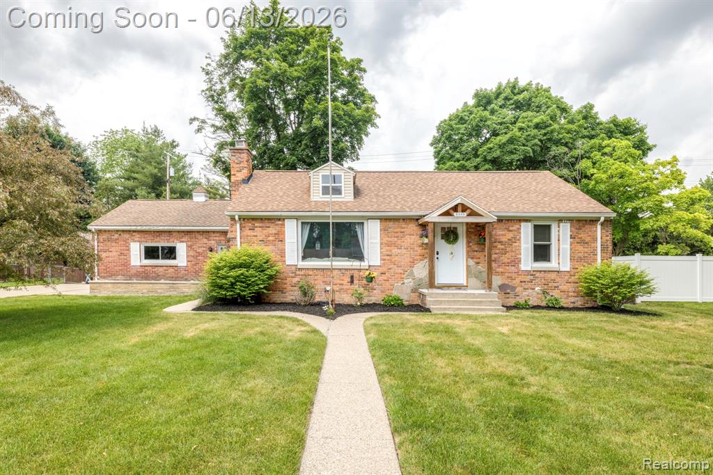 2435 Sharon Lane, Port Huron, MI 48060