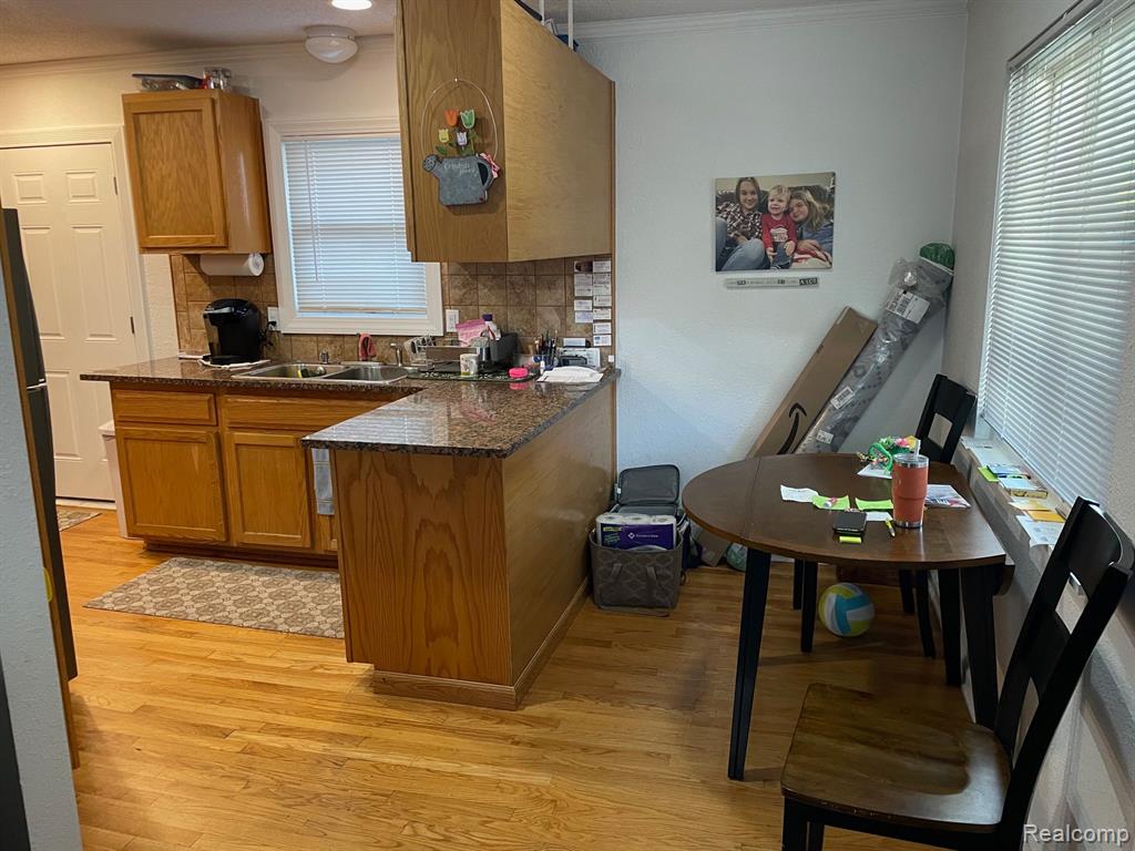 8439 Harding Street, Center Line, MI 48015 — Photo 6