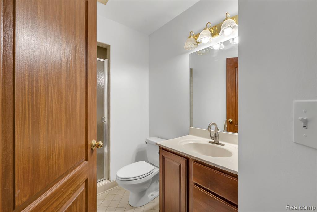 852 N Beech Daly Road, Dearborn Heights, MI 48127 — Photo 18