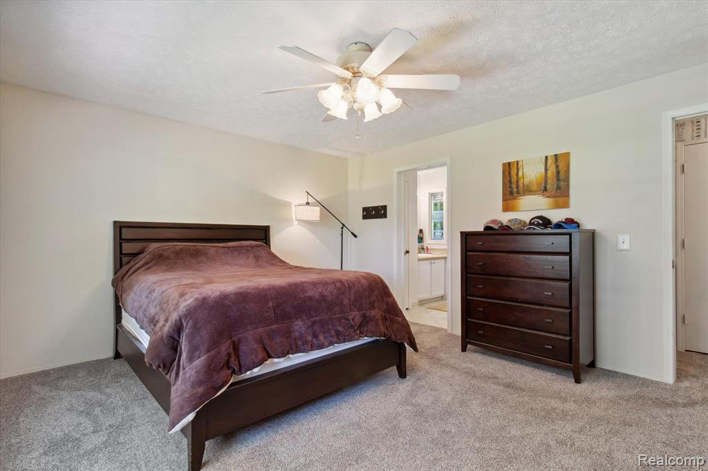 898 ROWLAND Road, Leonard, MI 48367 — Photo 32