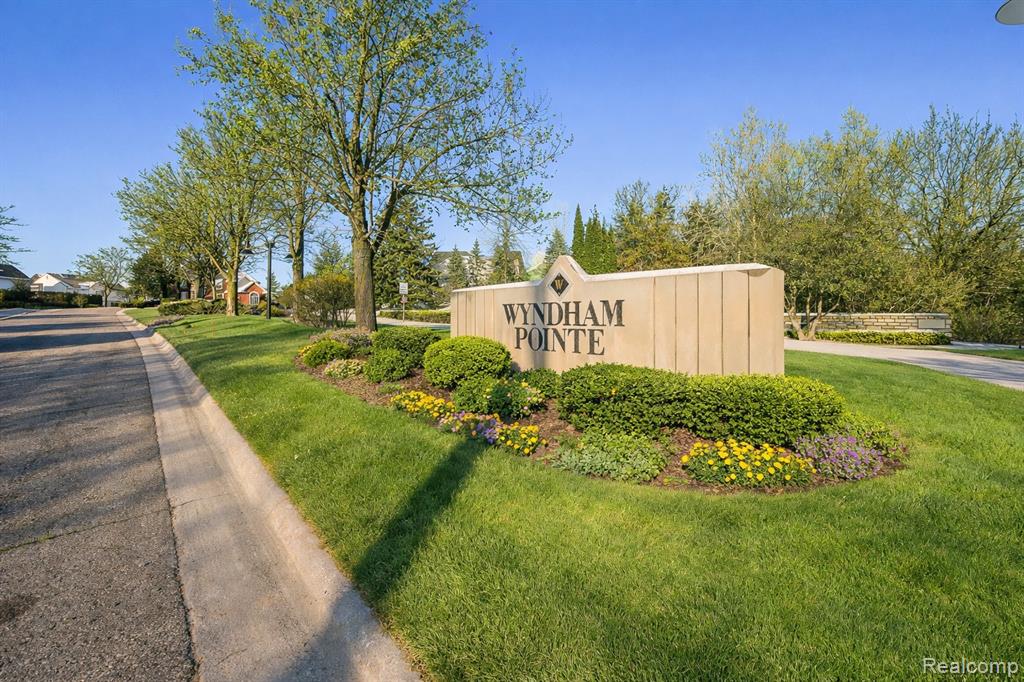 7364 Essex Drive, West Bloomfield, MI — Photo 78