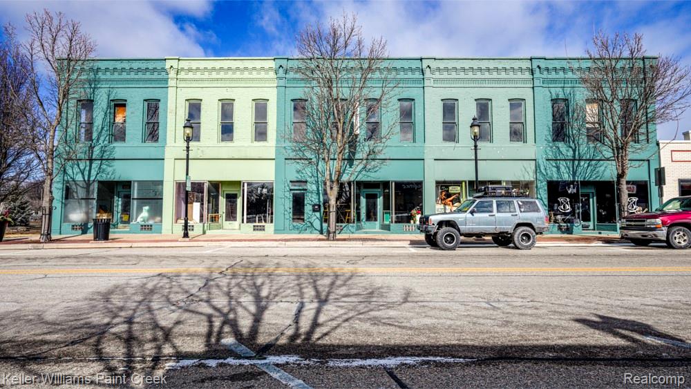 301 E Midland Street - Photo 2
