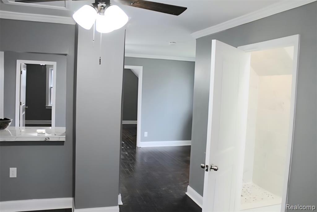 876 Vinewood Street, Wyandotte, MI 48192 — Photo 17