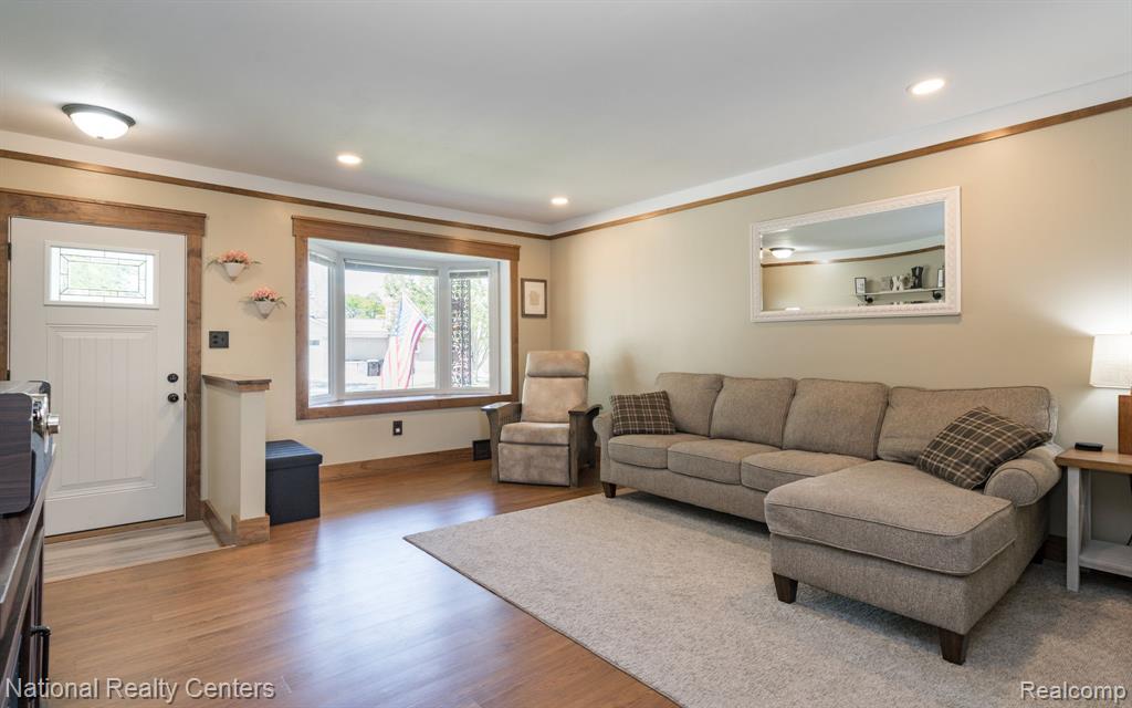 1760 Westwood Drive, Madison Heights, MI 48071 — Photo 5