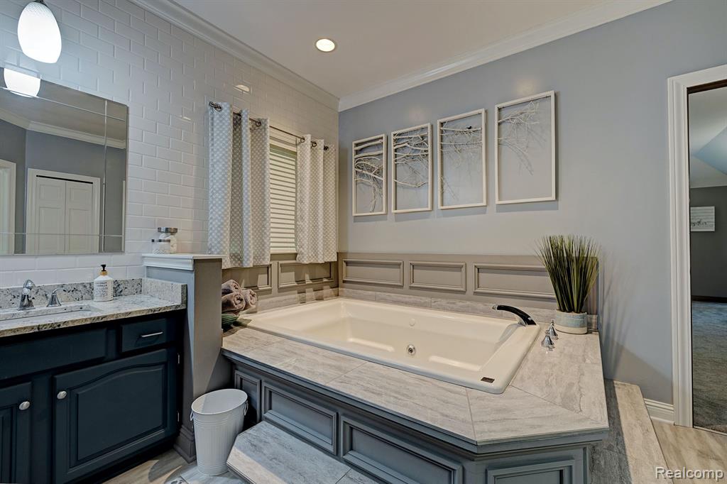 900 ROLLING PINES Drive, Ortonville, MI 48462 — Photo 31