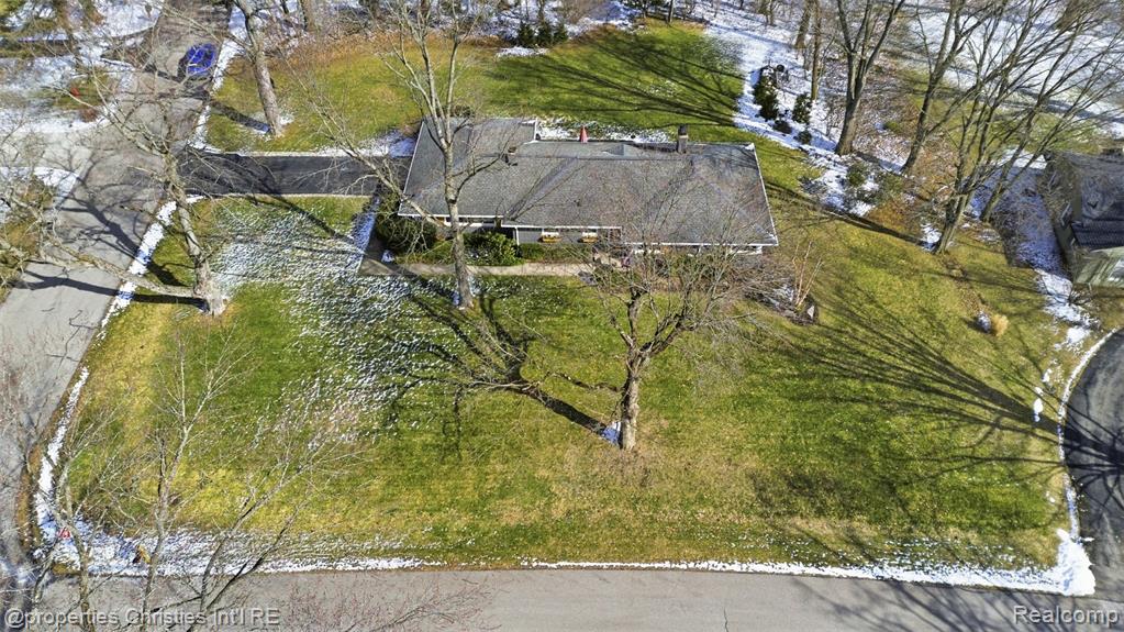 4305 Meadowlane Court, Bloomfield Hills, MI 48304 — Photo 29