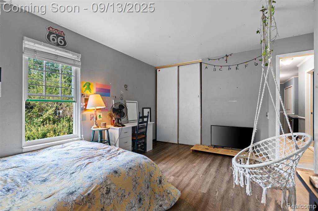 5493 S Piccadilly, West Bloomfield, MI — Photo 24
