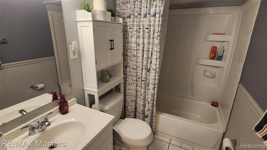 7564 Clippert Street, Taylor, MI 48180 — Photo 9