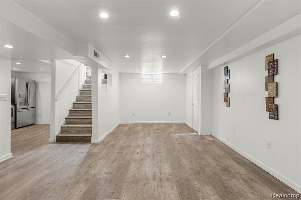 6872 Lathers Street, Garden City, MI — Photo 26