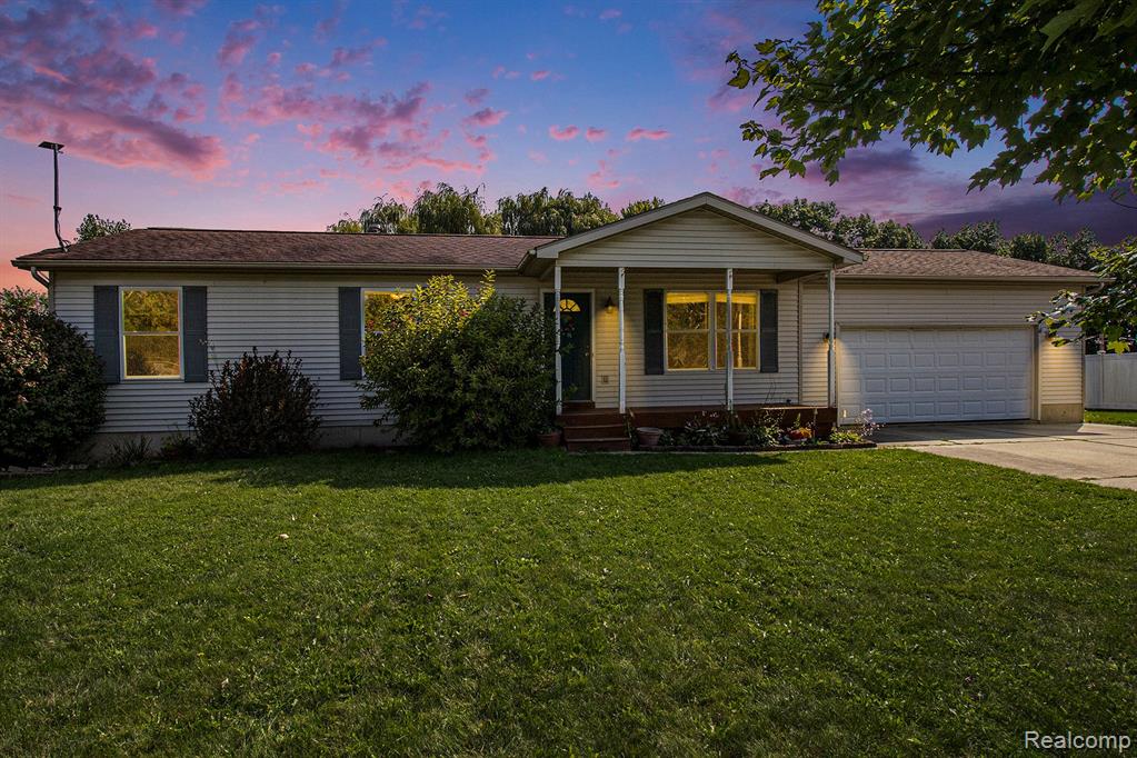 126 WALKER Drive, Morrice, MI 48857 — Photo 32