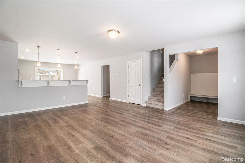 207 Kingsberry Drive, Blissfield, MI 49228 — Photo 3