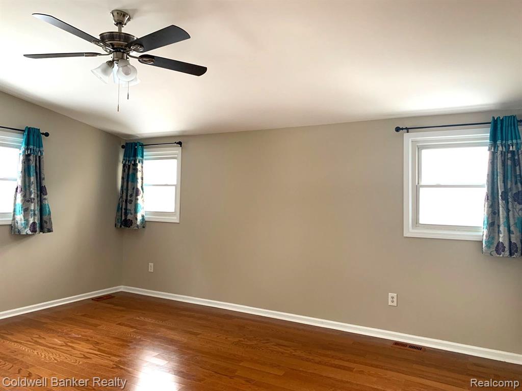 5109 BUCKINGHAM, 403, Troy, MI 48098 — Photo 8