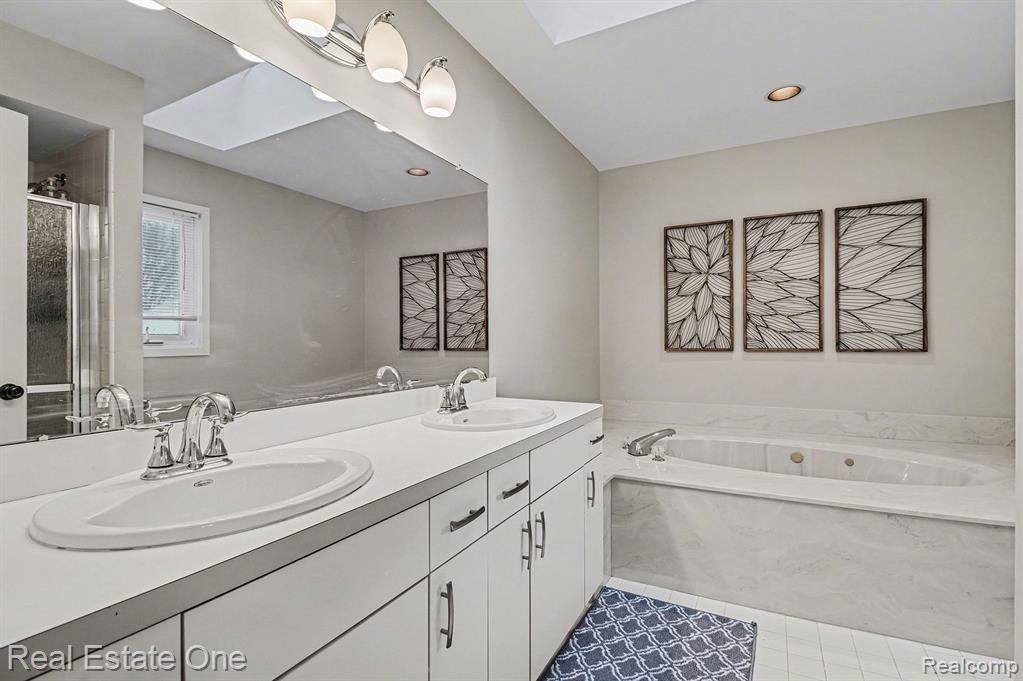 4813 Pickford Drive, Troy, MI 48085 — Photo 19