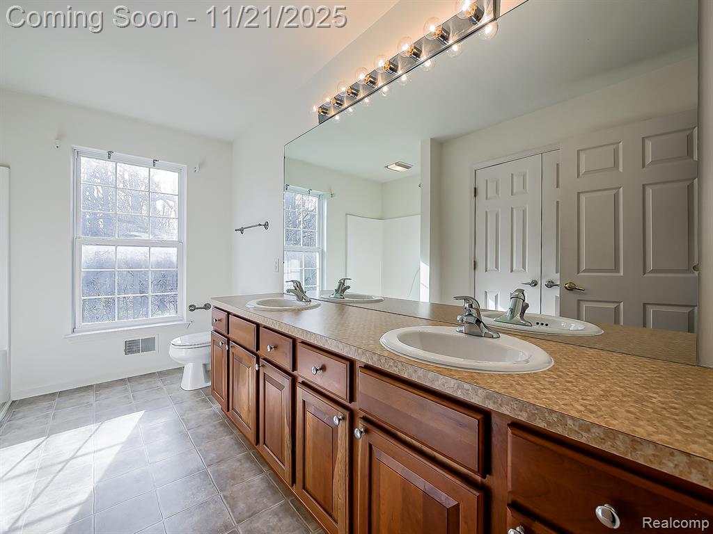 8028 Creek Bend Drive, Ypsilanti, MI 48197 — Photo 26