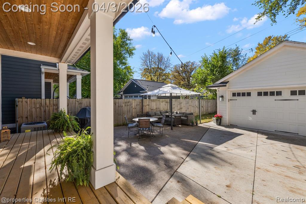 929 N Pleasant Street, Royal Oak, MI 48067 — Photo 41