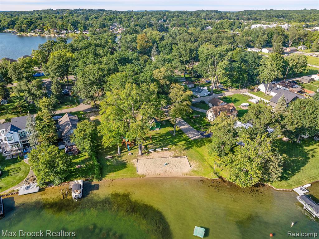 8330 COOLEY LAKE Road, Commerce Twp, MI 48382 — Photo 50