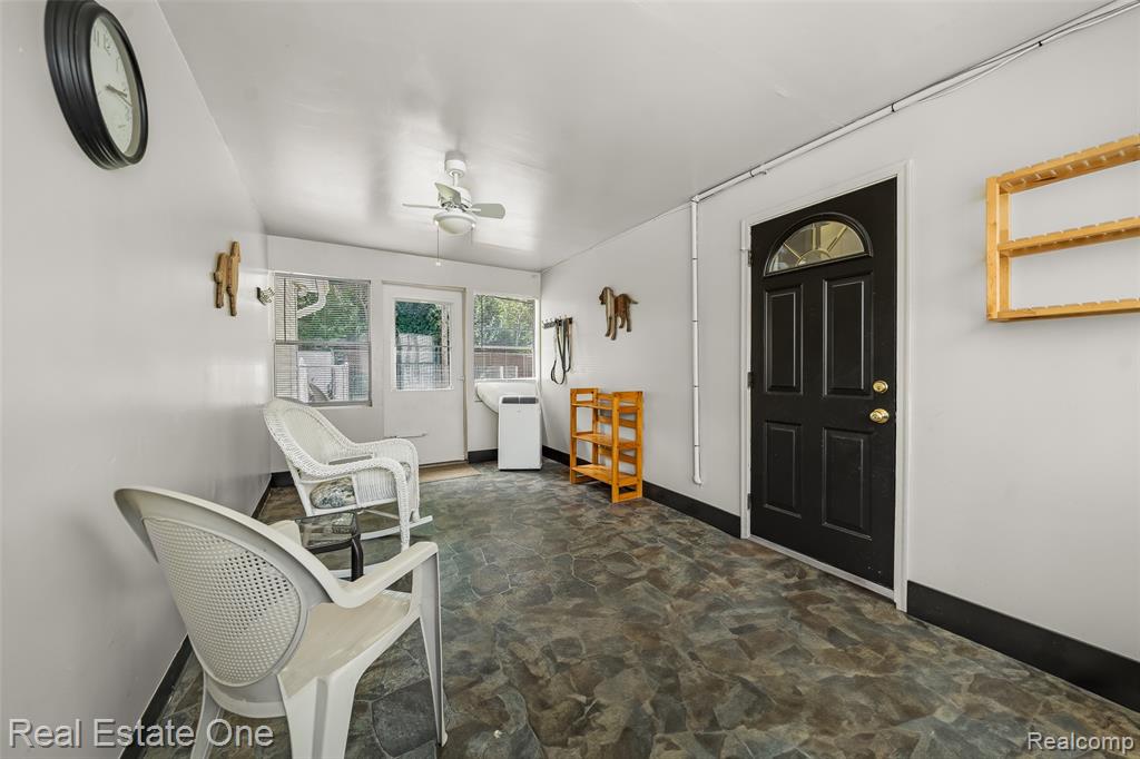 620 S Webik Avenue, Clawson, MI — Photo 25